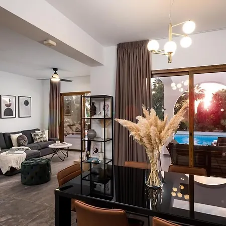 Cocoon Luxury In Coral Bay-3 Min To Πέγεια